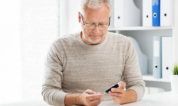 「胃癌」血糖不稳定，4个建议，糖尿病患者可牢记