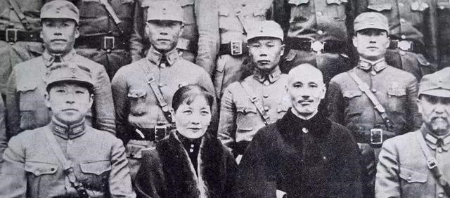 「张学良」时隔54年,年已九旬的张学良,给大陆的第一封回信究竟写了什么