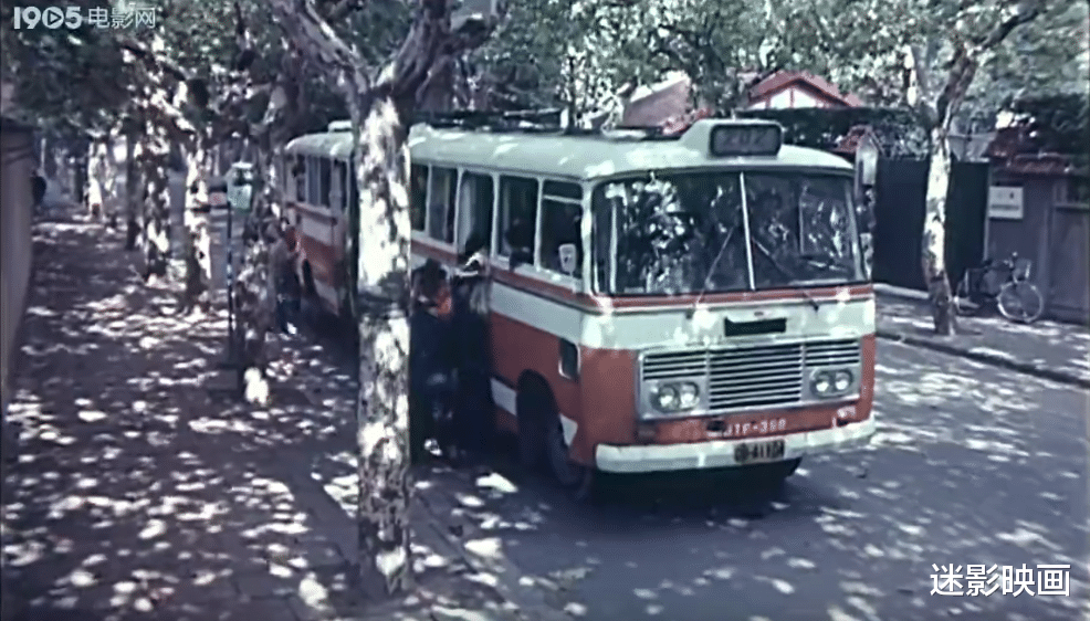 香港|中国无厘头电影鼻祖，功夫大战外星人，34年后再看依然笑死人！