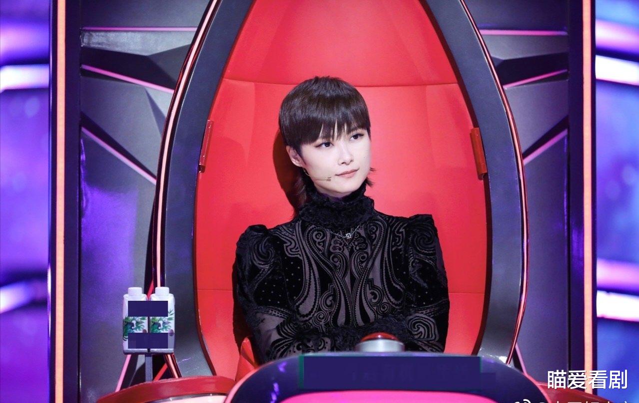 李宇春|《中国好声音》二期依旧缺亮点，难见“四转”，李宇春基本无点评
