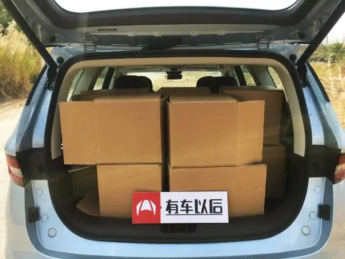 比亚迪汉|15万元左右空间大还超省油，这些SUV和轿车都很值得推荐