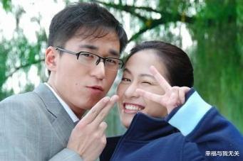 叶璇|被打骨折仍不分手,与干爹咬耳共舞,王思聪:她怕不是被下了降头