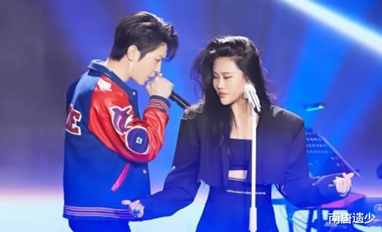 歌手▲《歌手》决赛帮唱嘉宾咖位差距大，刘欢没来助阵两位爱徒爆出冷门