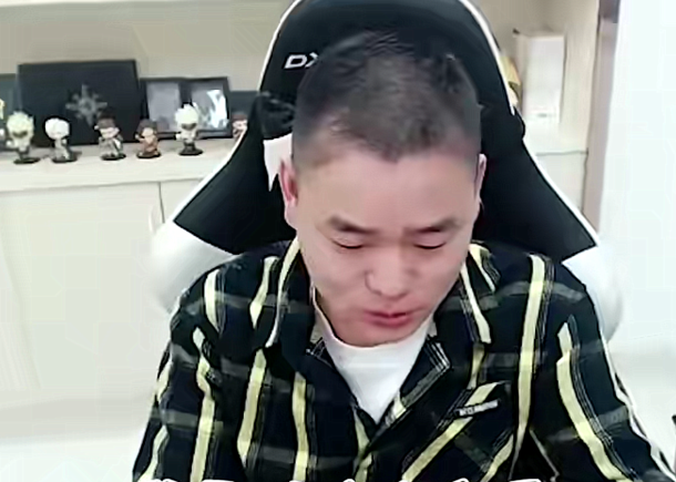 旭旭宝宝|DNF：狂人深夜答复宝哥，26号有大动作，执行巨剑要冲击25