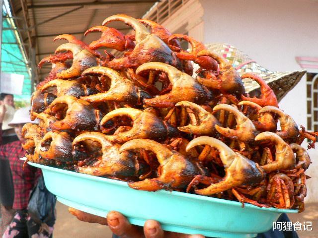 龙虾：在柬埔寨吃顿饭，只点了2只不起眼的\拖鞋龙虾\，结账时快哭了