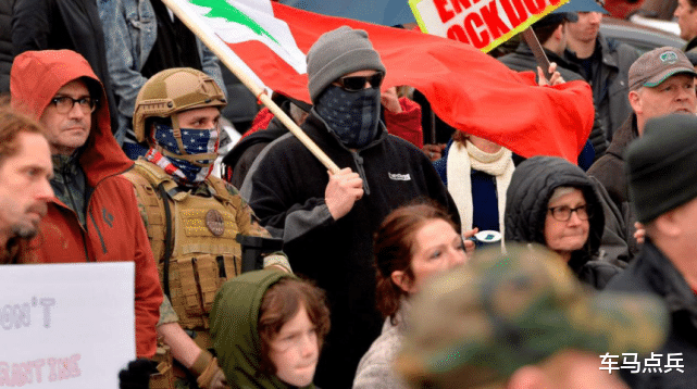 「美国」特朗普动用100万军队对付中国？张召忠：美国不敢，不然是自取灭亡