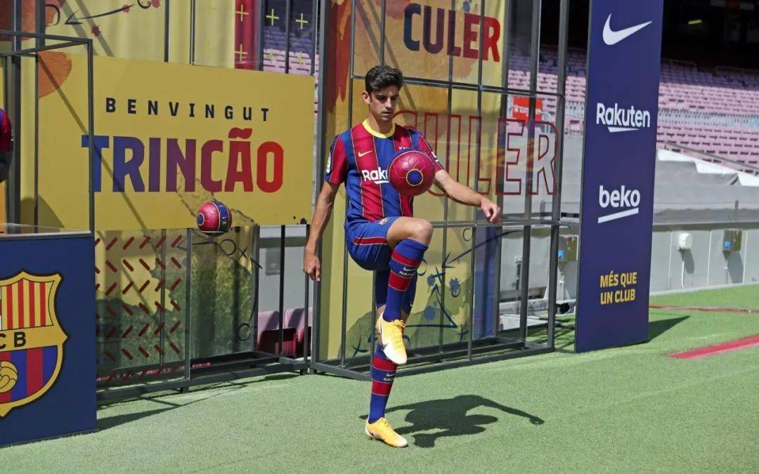 巴塞罗那|巴萨球迷终于笑了,接连遭受重创的巴萨迎来一大好消息!