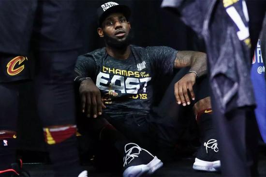 开拓者队|开拓者要黑八，球迷：想想18年让你头皮发麻的那个男人