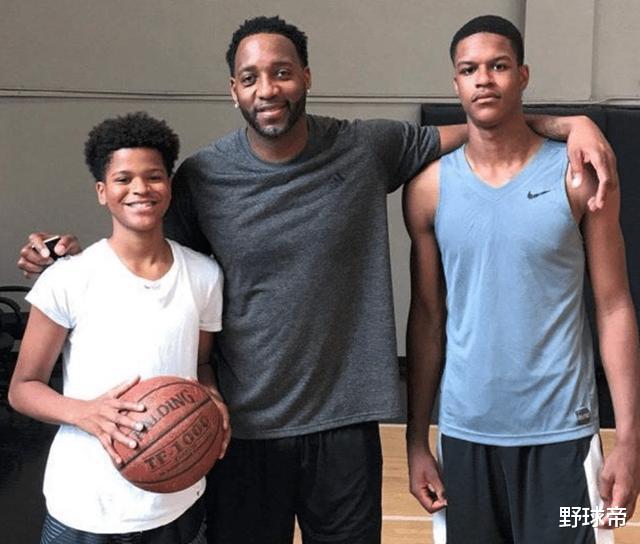 【沙奎尔·奥尼尔】曾被誉为下一个天才球员的奥尼尔之子，为何直到现在还没有参加选秀？