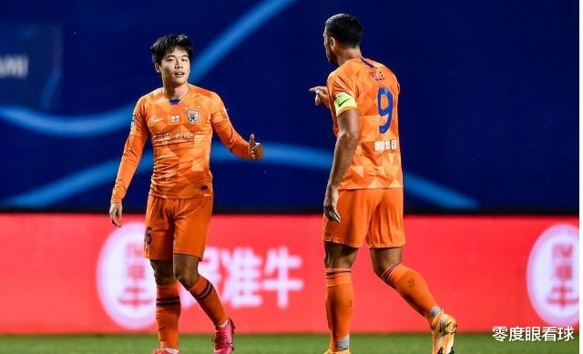 山东鲁能|一场2:1让鲁能收获中场猛人,蒿俊闵真正接班人浮现,未来可成国足中场灵魂