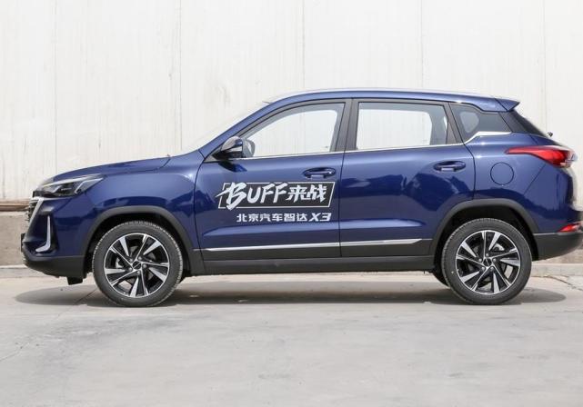 SUV|仅4.99万,全系标配LED大灯,比远景x3厚道,宝骏510要凉凉