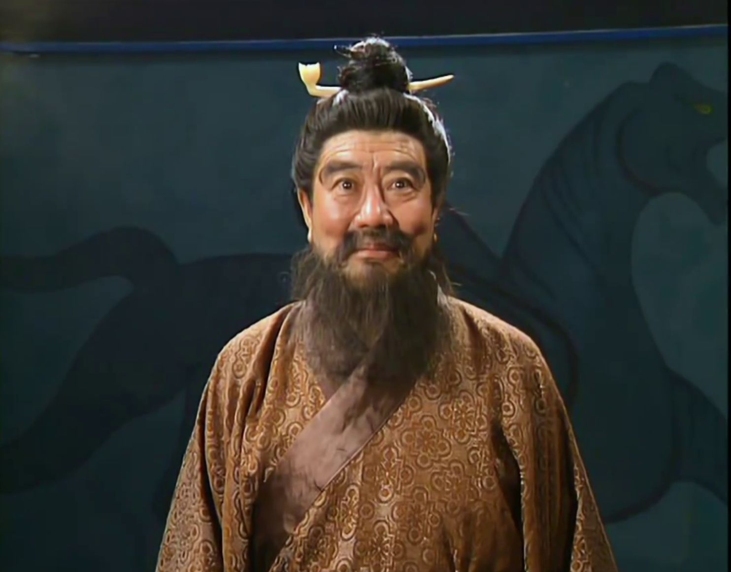 「华雄」十八路诸侯讨伐董卓，除了关羽谁还能斩华雄？还有这四人