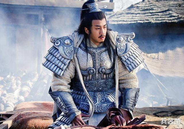 『项羽』垓下之战还有10万大军，为何项羽只带800精锐骑兵逃亡？