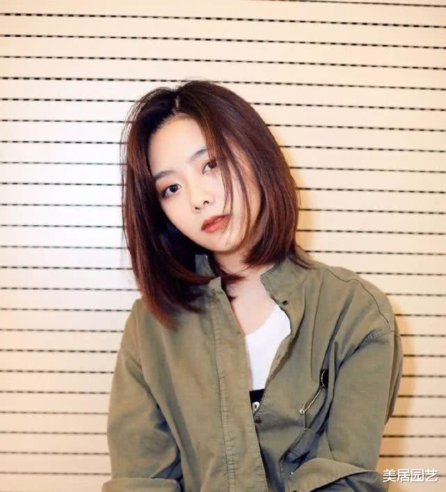 「谭松韵」谭松韵新剧造型美到不敢认，梳脏辫成酷女孩，网友：确定不是18岁