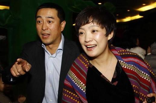 张嘉译|与提携自己的杜珺闪离，娶二婚爱喝酒的王海燕，张嘉译又曝新情况
