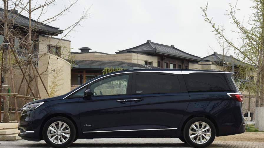 别克GL8|47万提辆新款别克GL8值吗？行驶1200公里后，车主憋了几句话要说