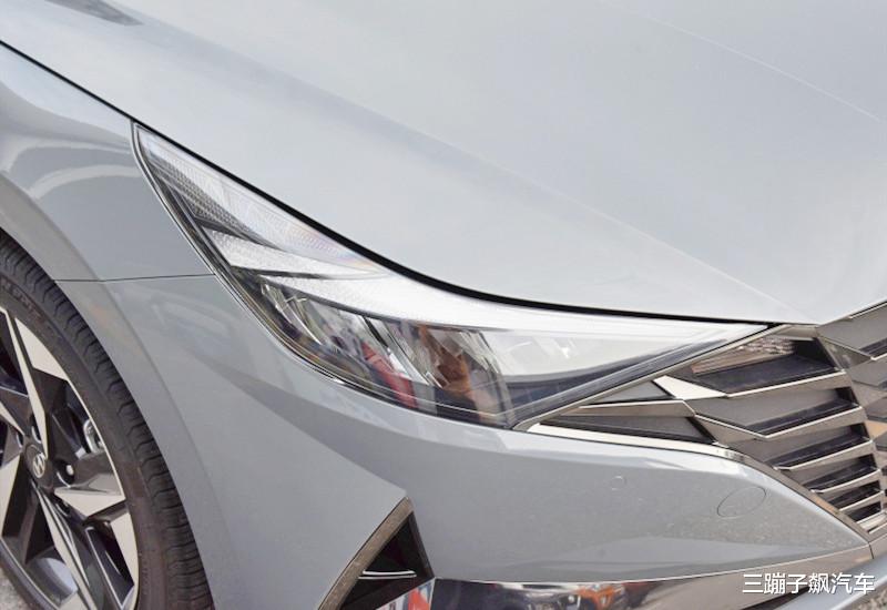 现代伊兰特|再等11天就上市！比思域拉风，百公里油耗5.3L，不足11万迷倒一片