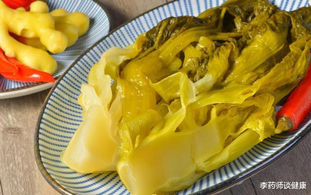 血糖|高尿酸痛风能吃酸菜等酸味食品吗？医生讲出高尿酸的正确饮食方式