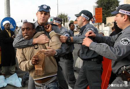 『英国』闹到全世界去了!黑人终于被受到厌烦?英国首相做出重要决定!