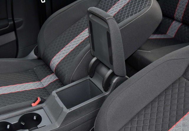 大众汽车|“珠玉”朗逸在前,2021款大众凌渡太高冷