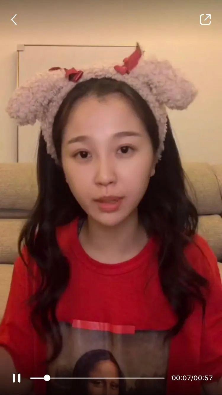 赵露思|被嘲130斤肥婆的赵露思瘦成纸片人，但这脸咋这么吓人...