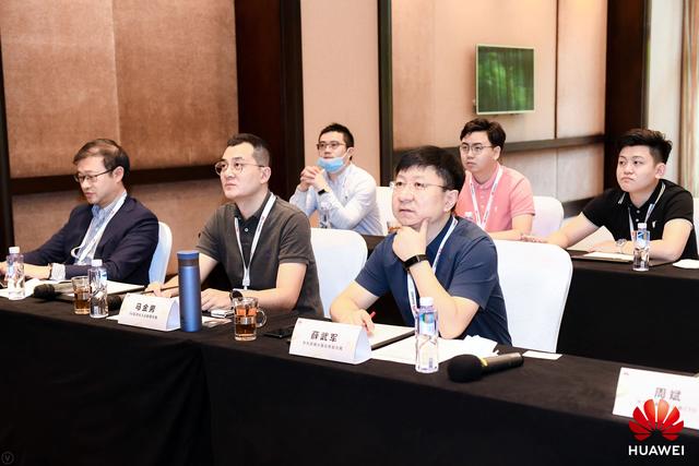 华为|华为昇腾联合36氪举办初创企业对接会 期待AI创新者加入