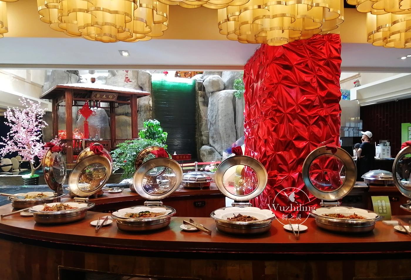 自助餐|福州聚春园的自助餐，人均88元，母子三人行，老人最满足