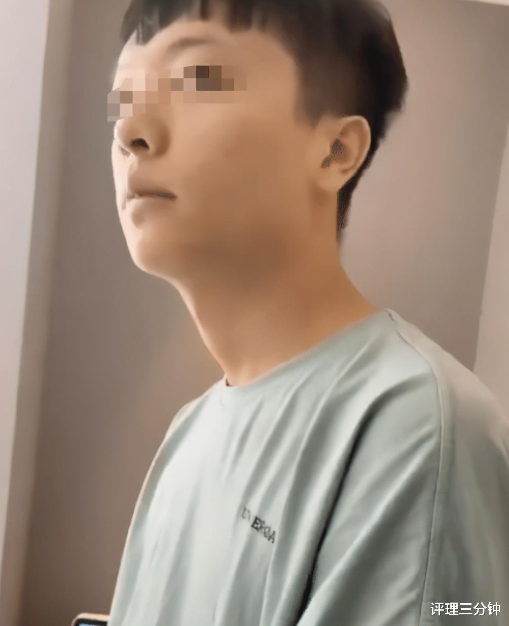 评理三分钟|福建六旬富婆向22岁小伙求婚，小伙得知立刻跑路，富婆怒骂“白眼狼”