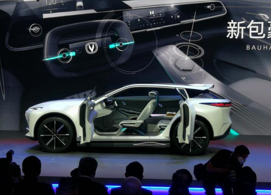 大众汽车|长安再出高端SUV，轴距近2米9，还有四驱+爱信8AT，本月就发布