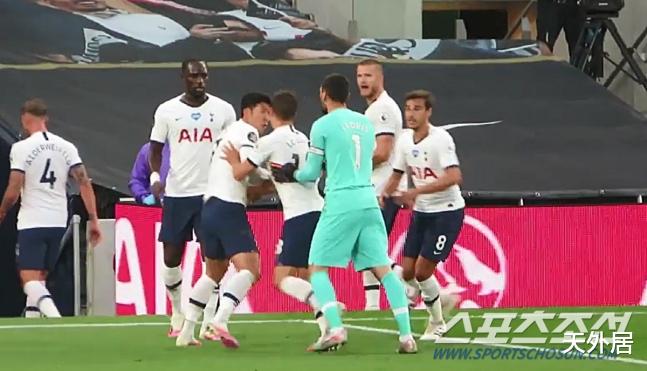 [孙兴慜]1-0！穆里尼奥赢球但闹大笑话：队内当场爆发内讧，孙兴慜被欺负