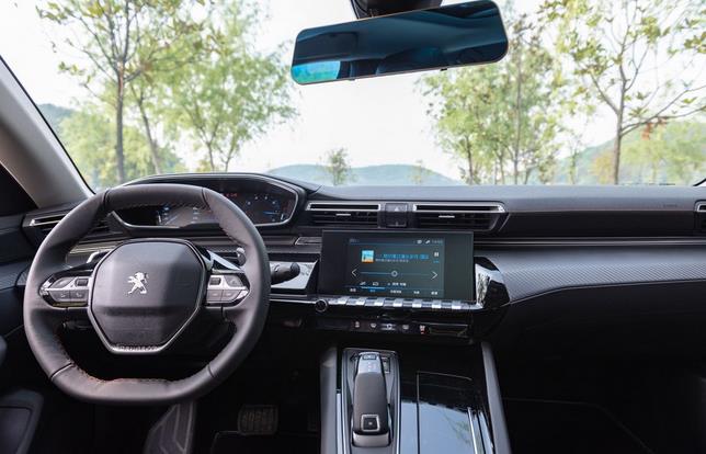 本田雅阁@开完本田雅阁，再开标致508，谁更有档次？车主：差距不一般