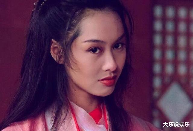 |“导演不喊卡，我就不尴尬”，那些硬要演古装美人的女星们都是谁？