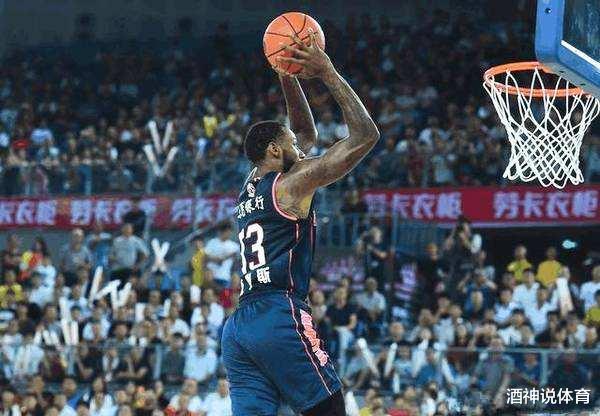 广东男篮：宏远两则利好消息迎接CBA恢复，在夺冠道路上他们又占得先机！