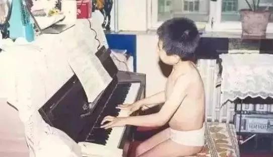 李小璐■李小璐冷暴力逼甜馨跳舞引众怒，被父母痛下“狠心”的最后怎样了