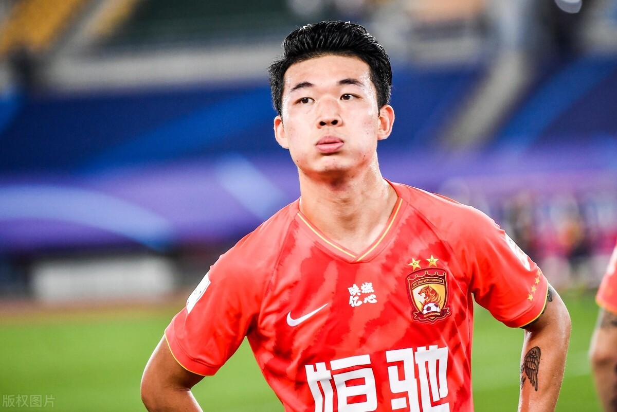 广州恒大|恒大一位置5人抢,1人无力角逐,2人脱颖而出,2人成待定状态