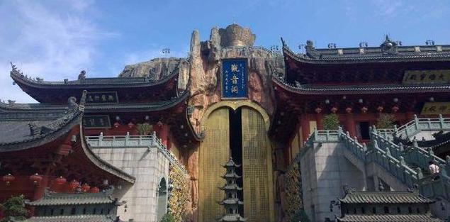 寺庙|中国最“正经”的寺庙：没有门票没有香烛钱，但只有他们禁止入内