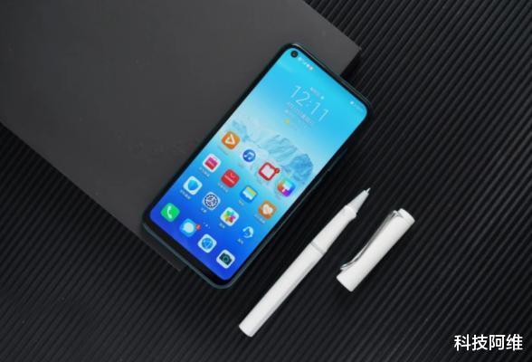 it芯片|128GB+4800万，发布仅半年已涨至1299元，麒麟芯手机如今即将退场