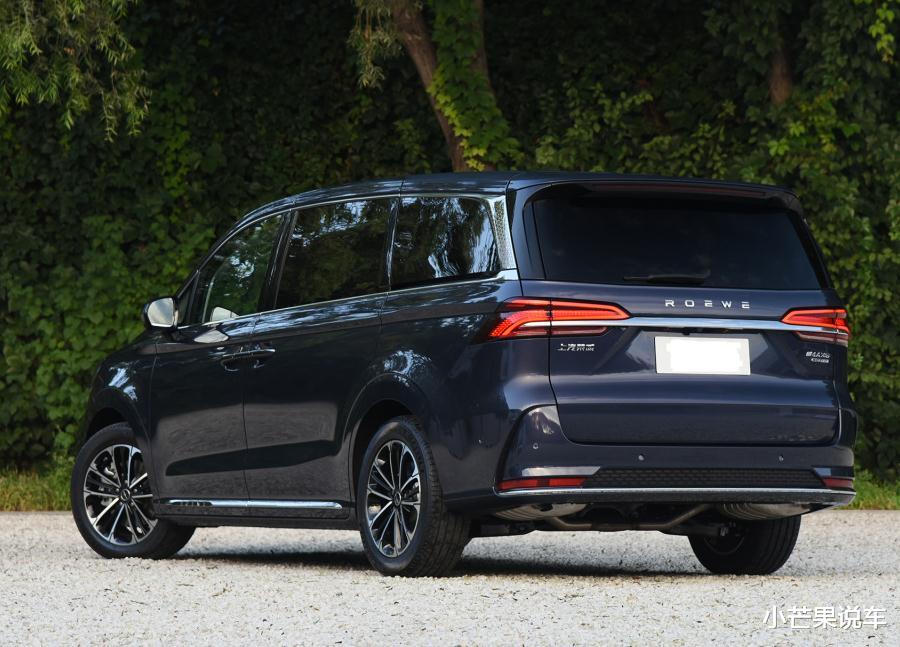 特斯拉|长超5米，入门就双层隔音玻璃，2.0T+234马力，关上车窗噪音为零