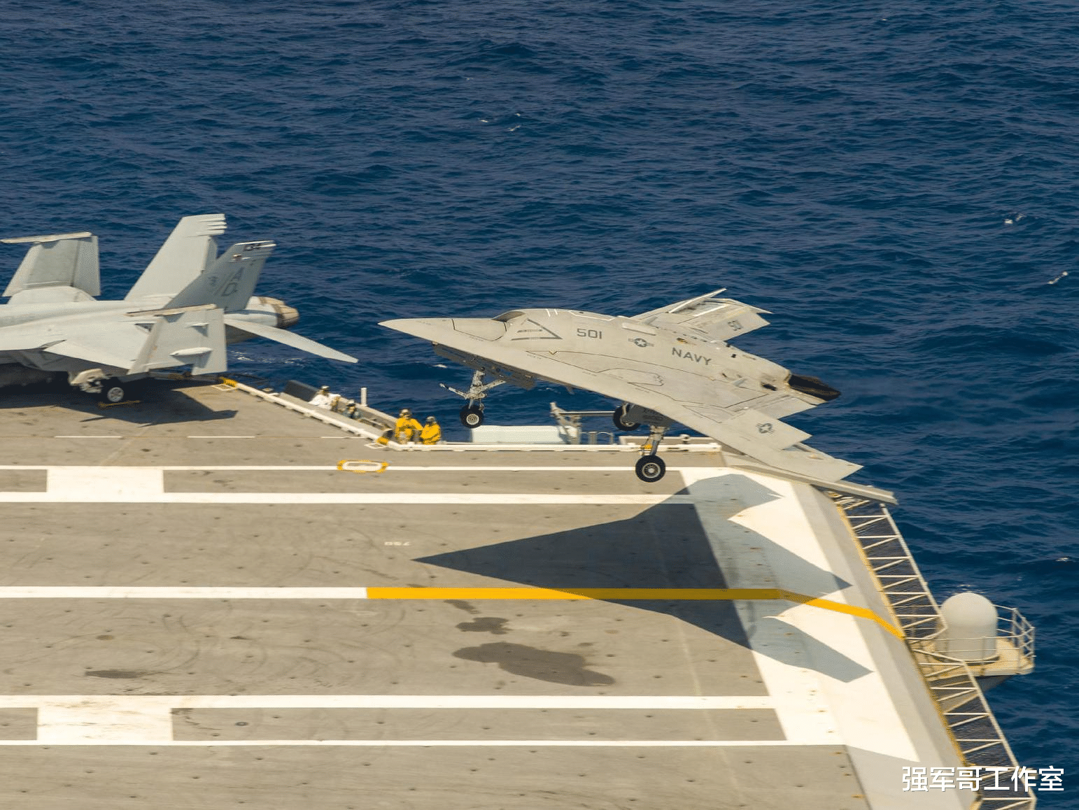 苏-57战斗机|美媒：中国正建造的新型航母开创技术先河、全球独此一款