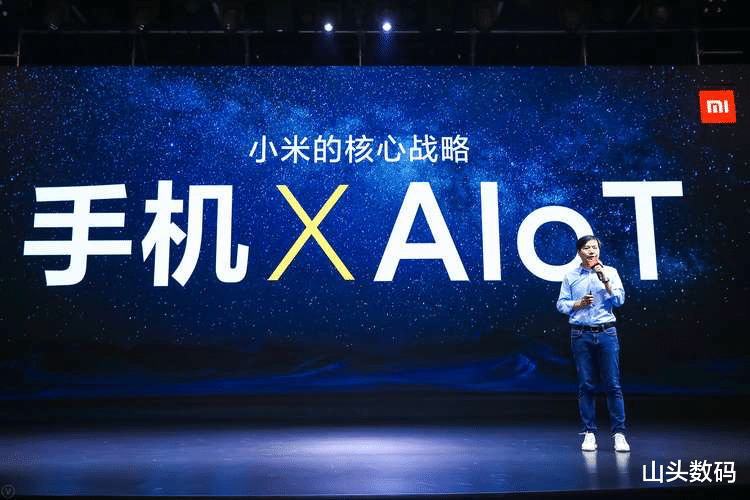 小米科技|全行业还在学小米2014年战略，小米却已升级，友商：不带这样玩的
