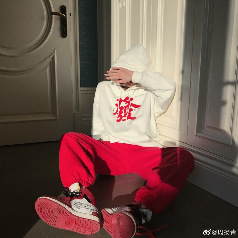 欧阳娜娜|陈伟霆晒30w球鞋！周扬青都没见过，欧阳娜娜惊呼：太厉害了