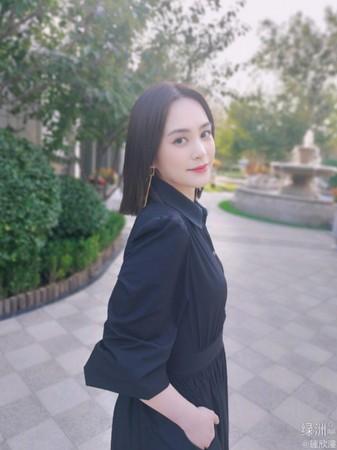 短发|阿娇手术后现身，被网友吐槽发型与穿着，称短发造型无星味像大妈