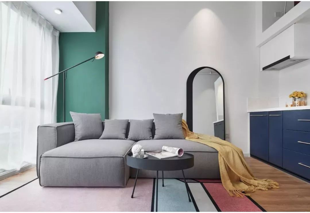 『』6W爆改25㎡单身公寓,卧室在半空中,邻居看了恨不得回家砸了重装!