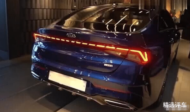 「奥迪A6L」终于等到改款！起亚亮出“王炸”，颜值再飙升，开它不屑雅阁