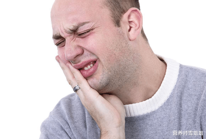 「心脏」心脏不好的人，身体会有“1青、2多、3痛”，若没有，心脏还算健康