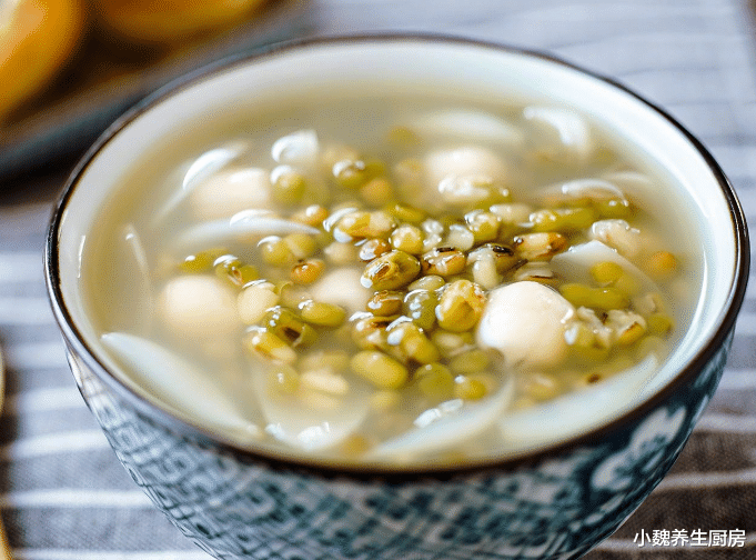 「绿豆汤」酒精最怕的解药,不是牛奶!而是不显眼的“它”,酒前吃不易醉