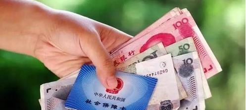 养老保险■年满50岁女性,社保未满15年如何处理?社保专家:可选这2个方案