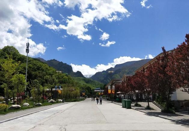 [陕西]陕西“天然空调城”，夏季凉快得无与伦比！县城海拔跟泰山顶一样