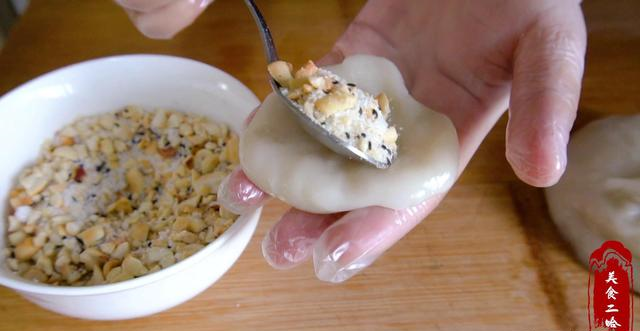 糯米糍|做糯米糍时，不如试试这改良配方，糯叽叽不粘牙不变硬，味道更好