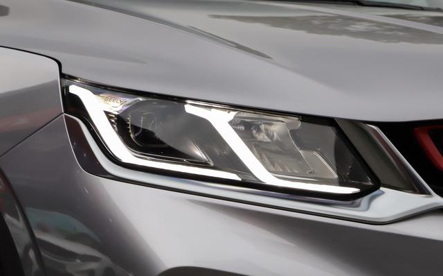 缤越:吉利再添\战将\,四缸涡轮+四出排气,市区油耗4毛,7.98万起